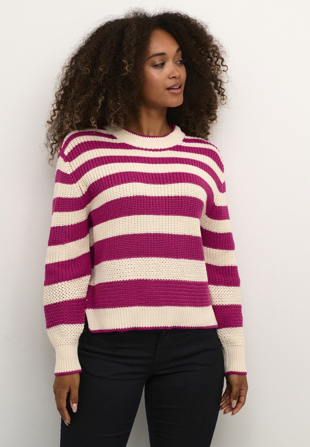 

Свитшот Cream MUKA, цвет fuchsia red stripe