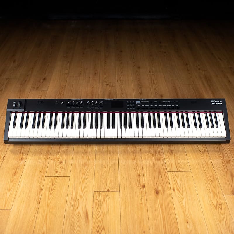 цена Сценическое пианино Roland RD-88 RD-88 Stage Piano