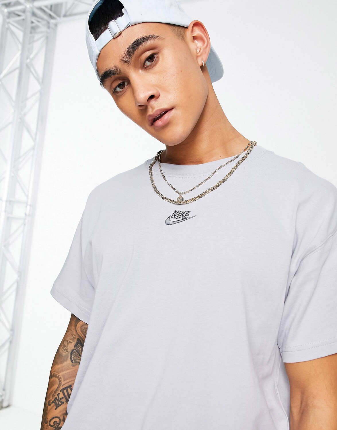 

Футболка Nike Club волчьего серого цвета