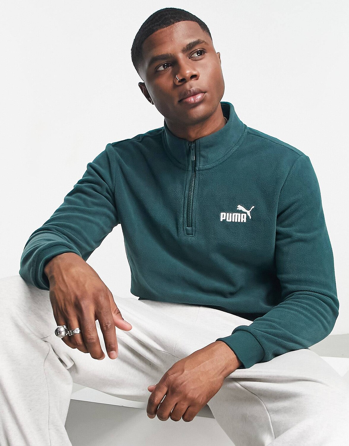 

Зеленая флисовая футболка с молнией 1/4 Puma Essentials