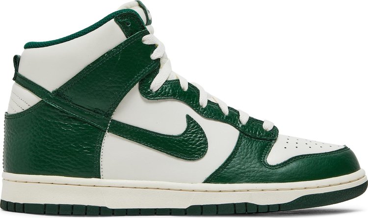 Gorge sale green nike