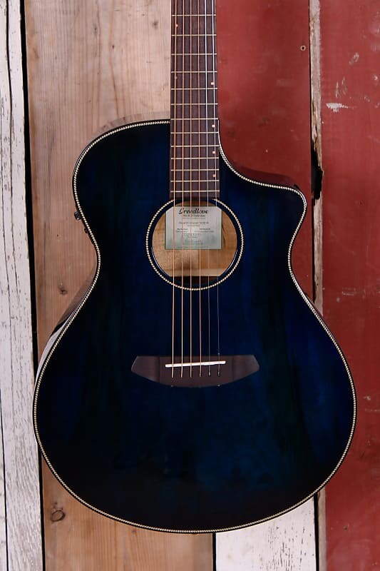 

Breedlove Pursuit Exotic Limited Edition Concert CE Миртлвуд-Миртлвуд - Сумерки Pursuit Exotic Limited Edition Concert CE Myrtlewood-Myrtlewood