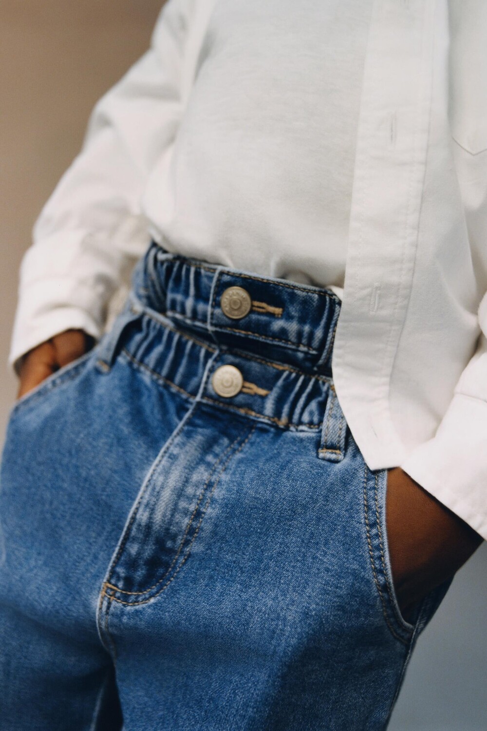 

Облегченные комфортные джинсы ZARA, средне-синий