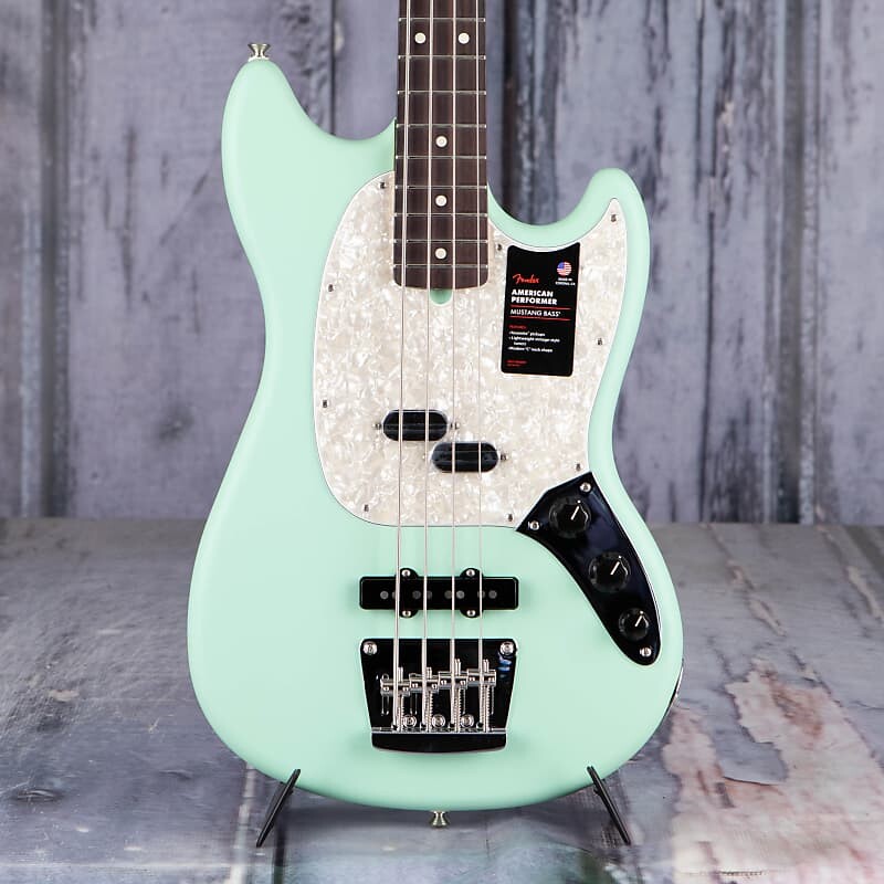 

Fender American Performer Mustang Bass, Satin Surf Green