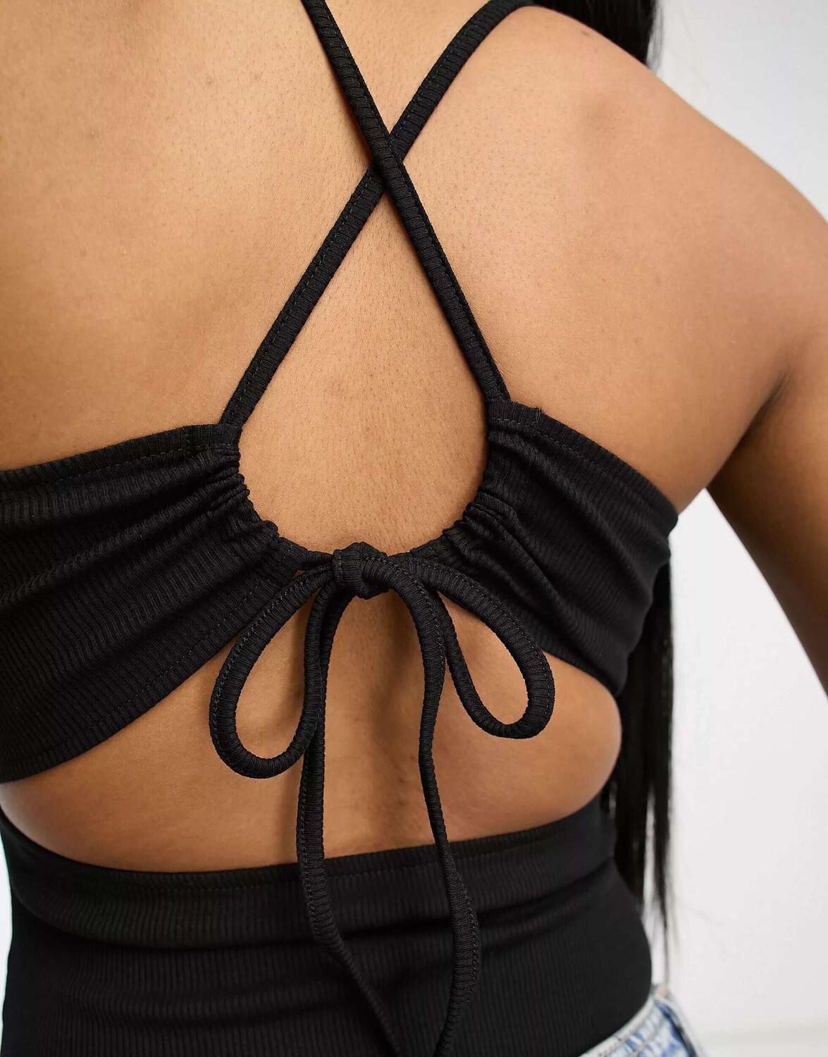 

Черное боди с лямками и лямками Miss Selfridge