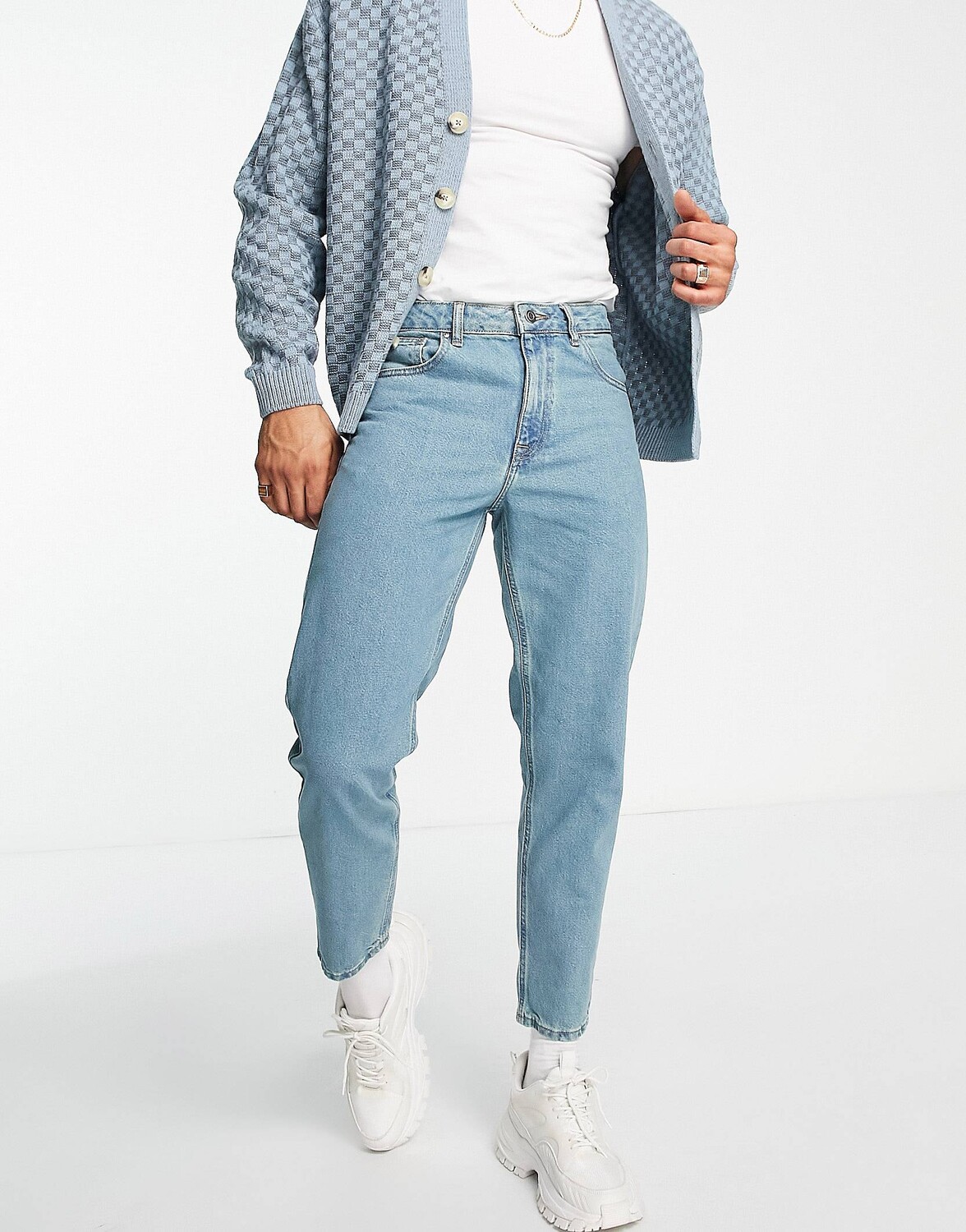 

Классические строгие джинсы светло-голубого оттенка ASOS DESIGN
