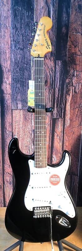 

Squier Classic Vibe '70s Stratocaster с грифом Laurel Black Classic Vibe '70s Stratocaster with Laurel Fretboard