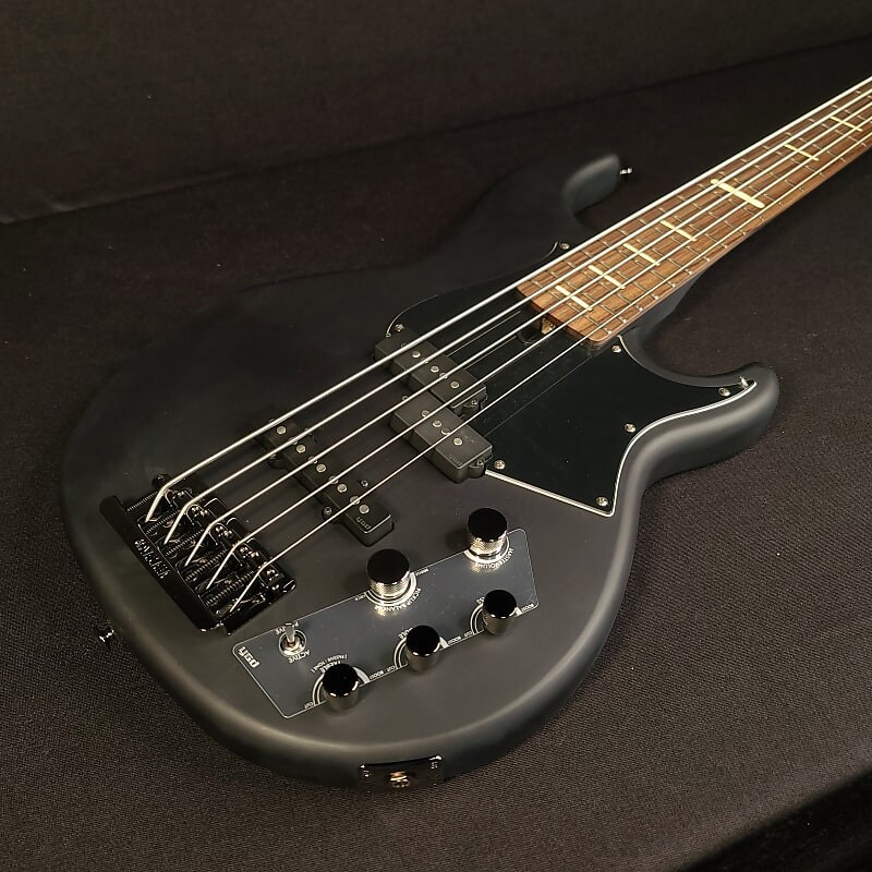 

Yamaha BB735A Активная 5-струнная матовая черная бас-гитара с сумкой для переноски