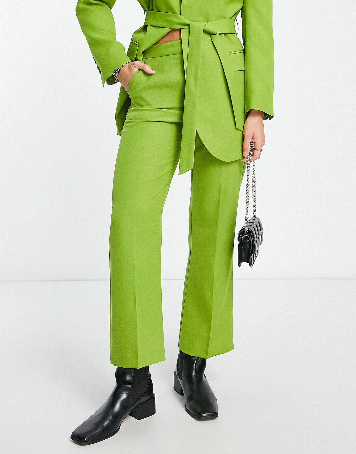 

Оливковые брюки прямого кроя ASOS DESIGN, Зеленый
