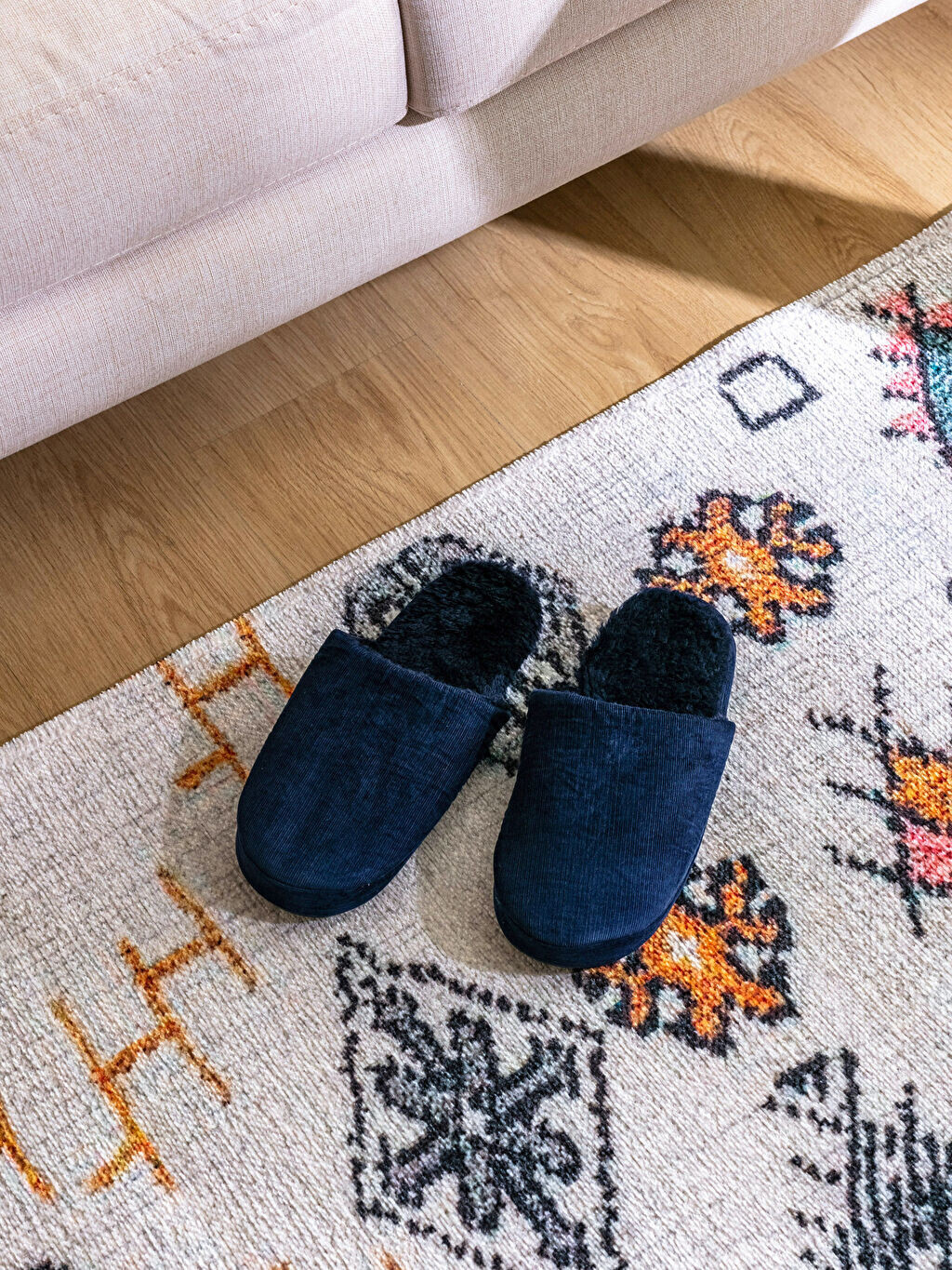 

Плоские женские домашние тапочки LCW Home
