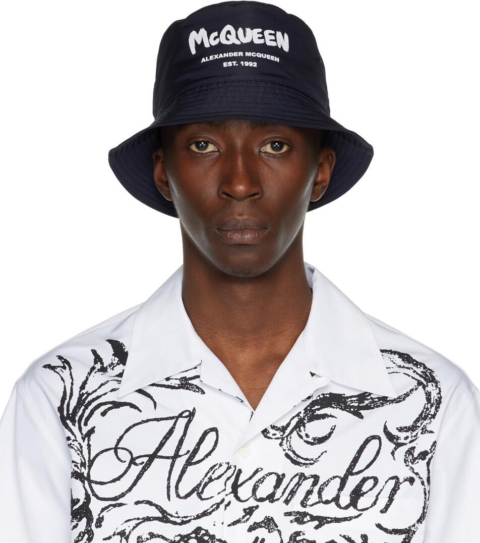 

Темно-синяя панама граффити Alexander McQueen
