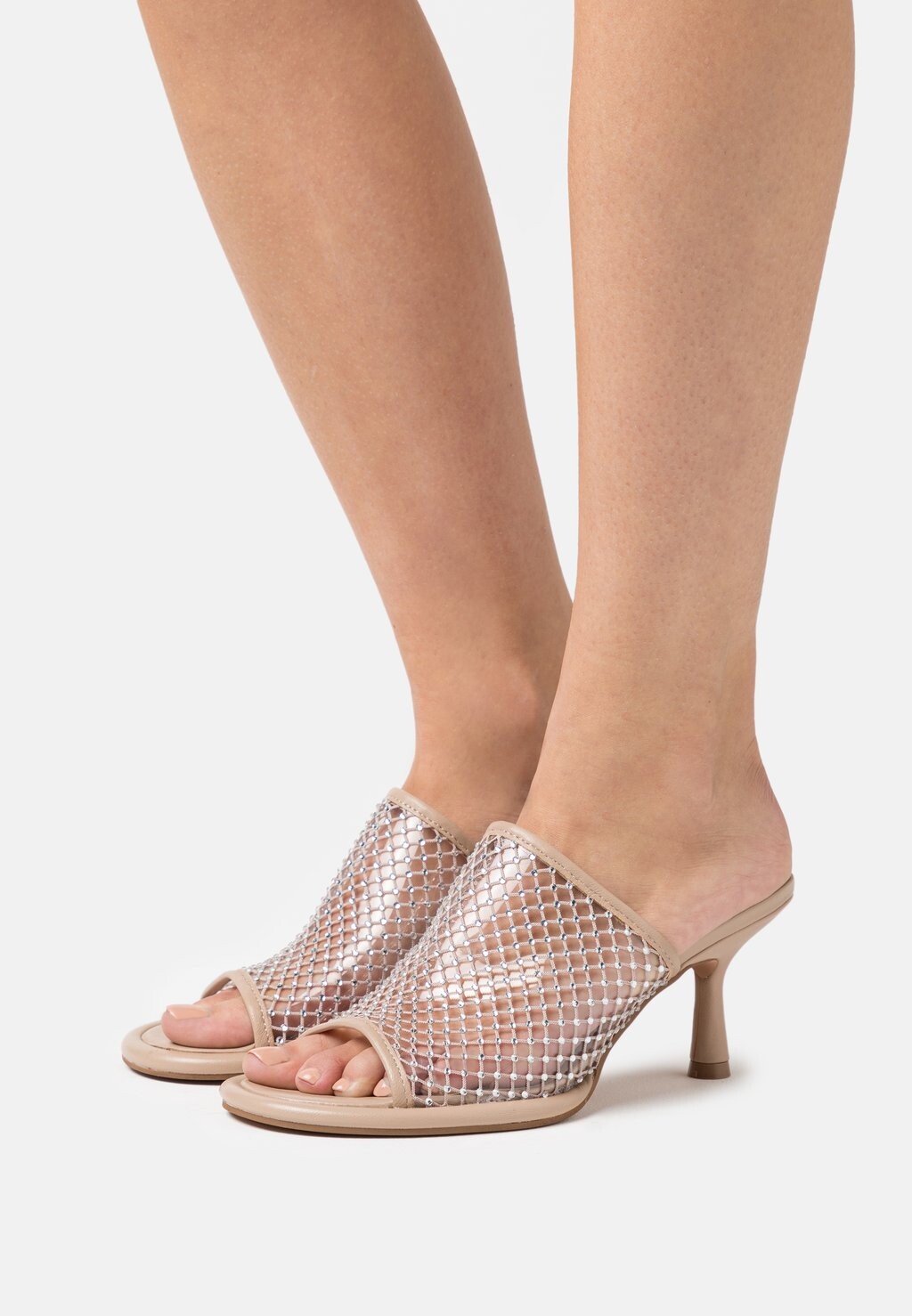 

Шлепанцы Ted Baker