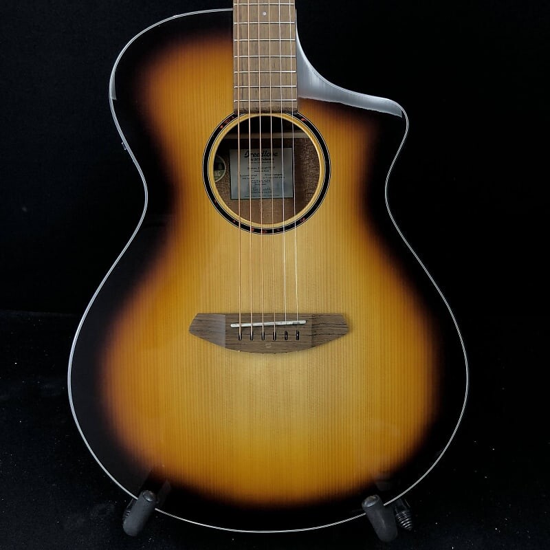 

Breedlove Discovery S Concert Edgeburst CE Ситка-африканское красное дерево Discovery S Concert Edgeburst CE Sitka-African Mahogany