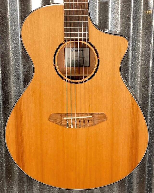 

Акустическая электрогитара Breedlove Discovery S Concert Nylon CE Cedar DSCN01NCERCAM #1459 Discovery S Concert CE