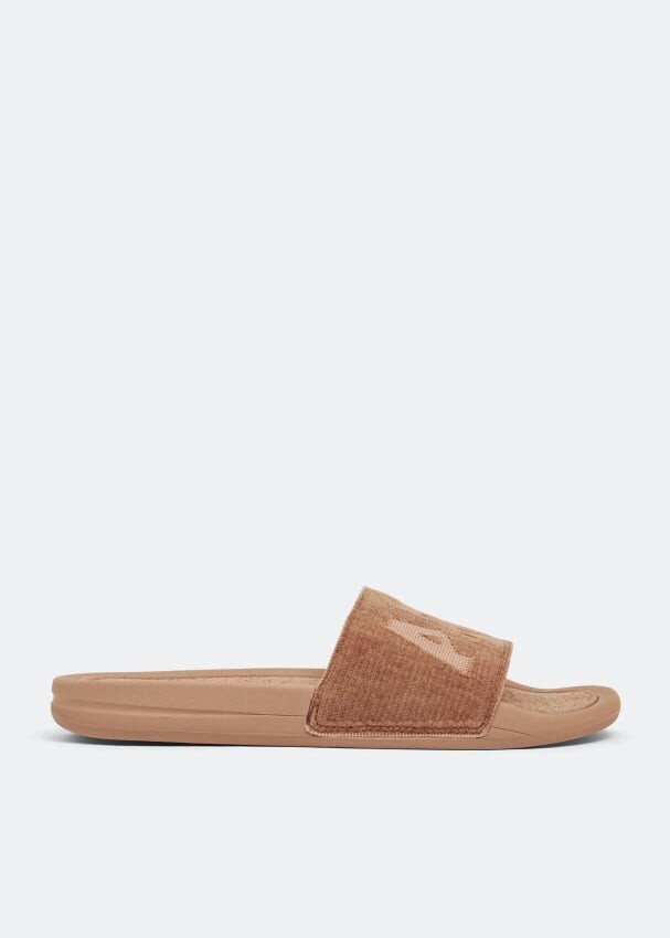 

Шлепанцы ATHLETIC PROPULSION LABS TechLoom velvet slides, коричневый