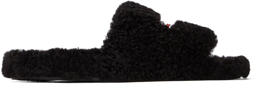 

Слайды кампании Black Furry Balenciaga