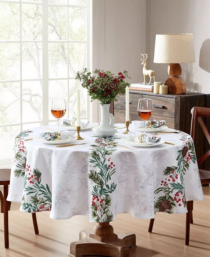 

Круглая скатерть Holly Berry Flourish Holiday из ткани, 70 дюймов Elrene, мультиколор