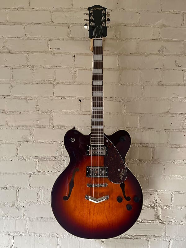 

Центральный блок Gretsch G2622 Streamliner с грифом Laurel, V-Stoptail 2022 - Present Forge Glow G2622 Streamliner Center Block with Laurel Fretboard, V-Stoptail