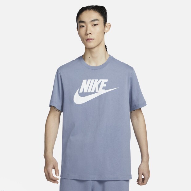 

Футболка Nike Sportswear Men's, светло-синий/белый