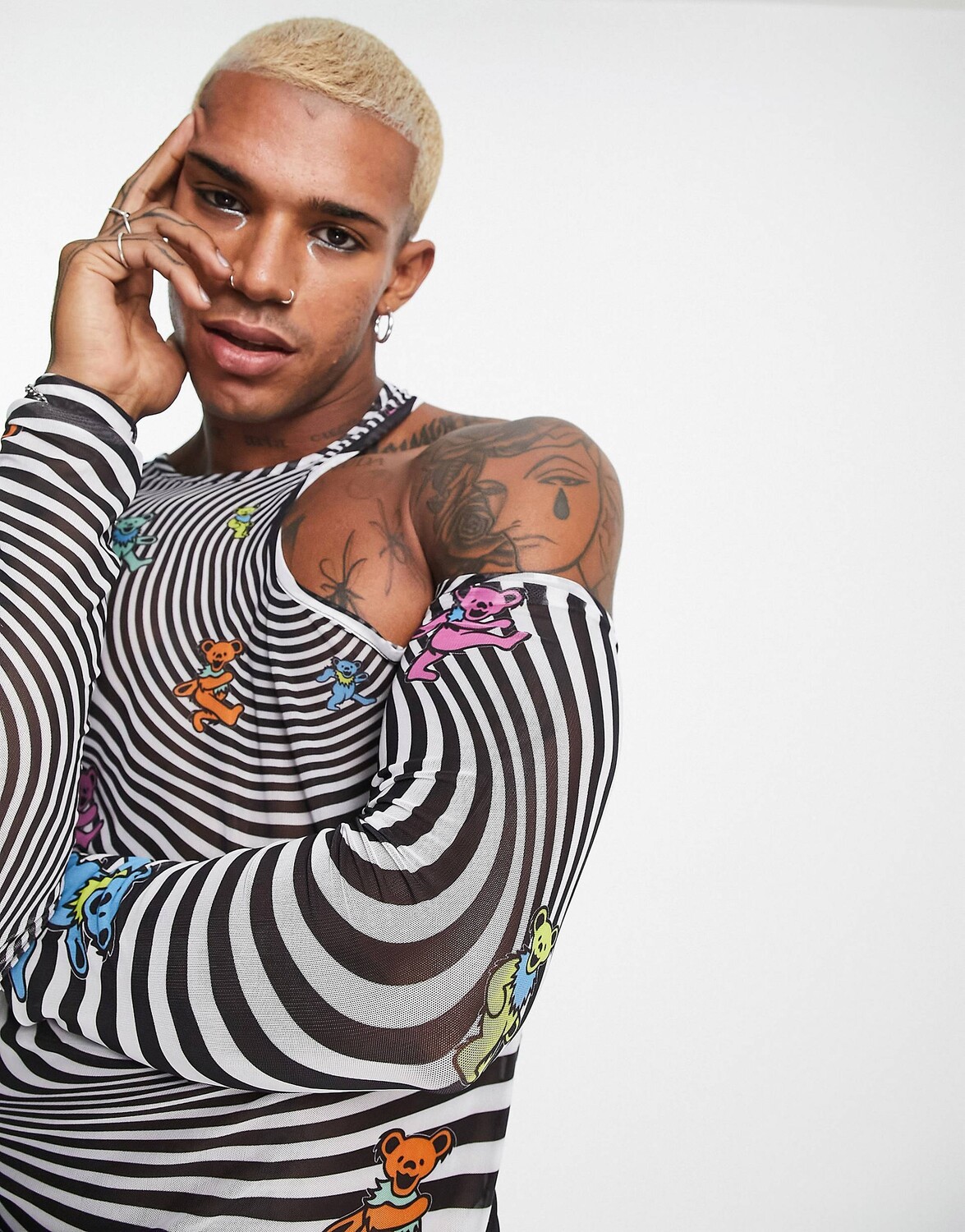 

Сетчатая футболка с длинными рукавами и принтом Grateful Dead ASOS DESIGN, Серый