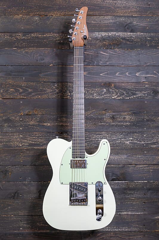 

Ник Джонстон, PT Atomic Snow Schecter