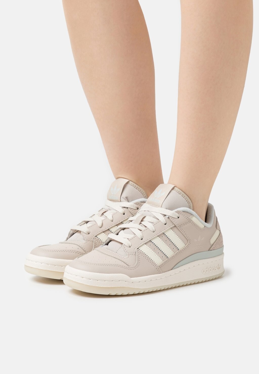 

Кроссовки adidas Originals FORUM LOW CLASSIC, цвет beige/cream white/silver