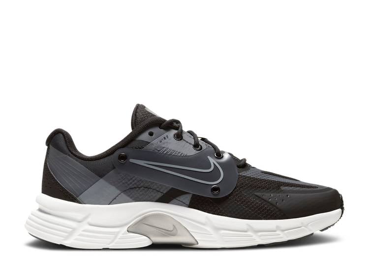 

Кроссовки Nike WMNS ALPHINA 5000 'BLACK SMOKE GREY', черный