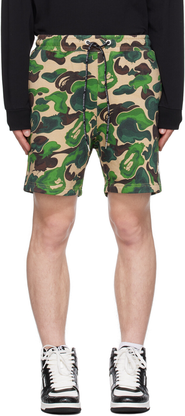 

Зеленые шорты с камуфляжным принтом Art BAPE