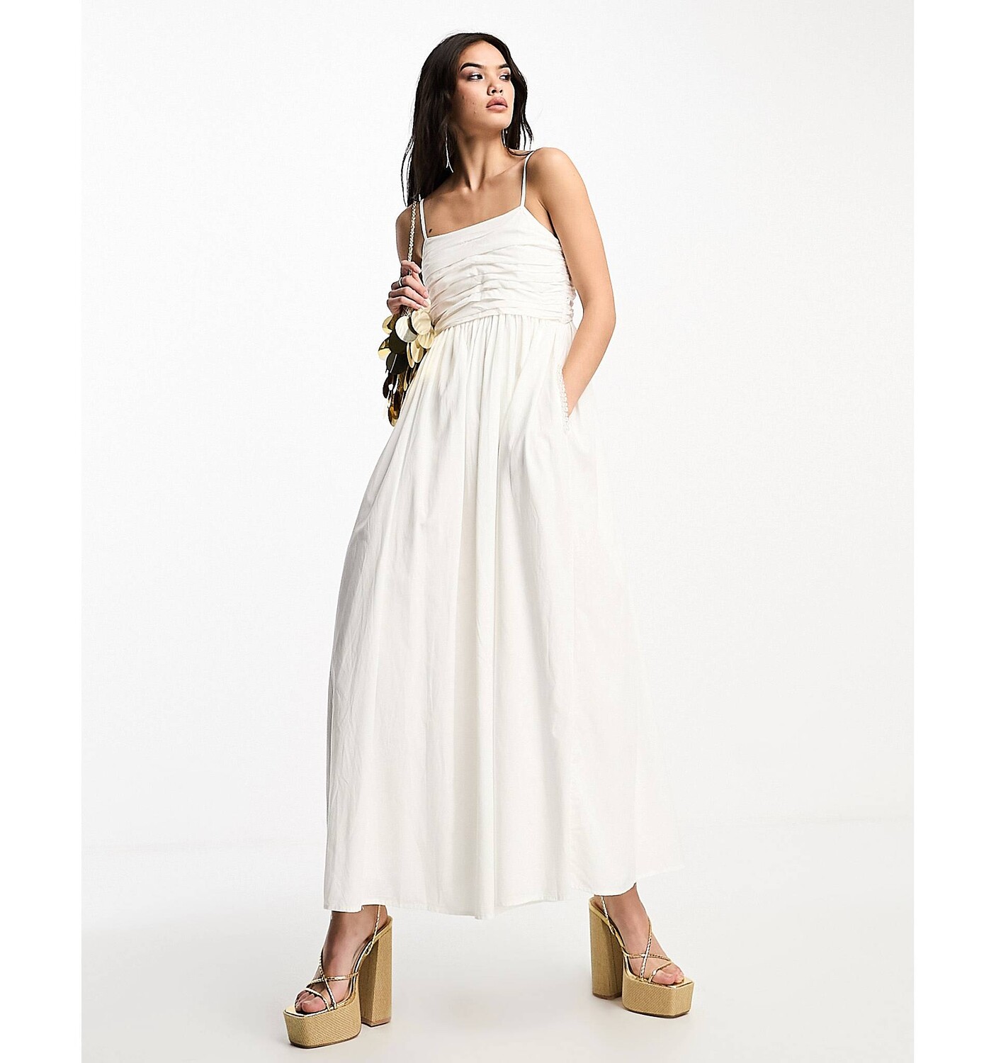 

Платье макси на бретельках с карманами и бисером Dream Sister Jane Bridal цвета слоновой кости