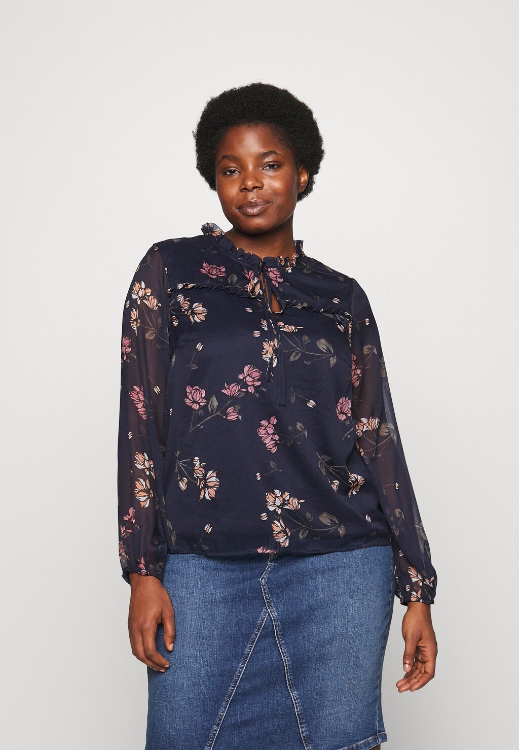 

Блузка Vero Moda