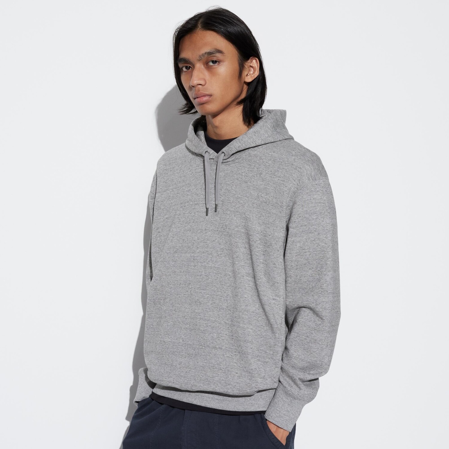 

Парка UNIQLO Sweat Pull эластичная, серый