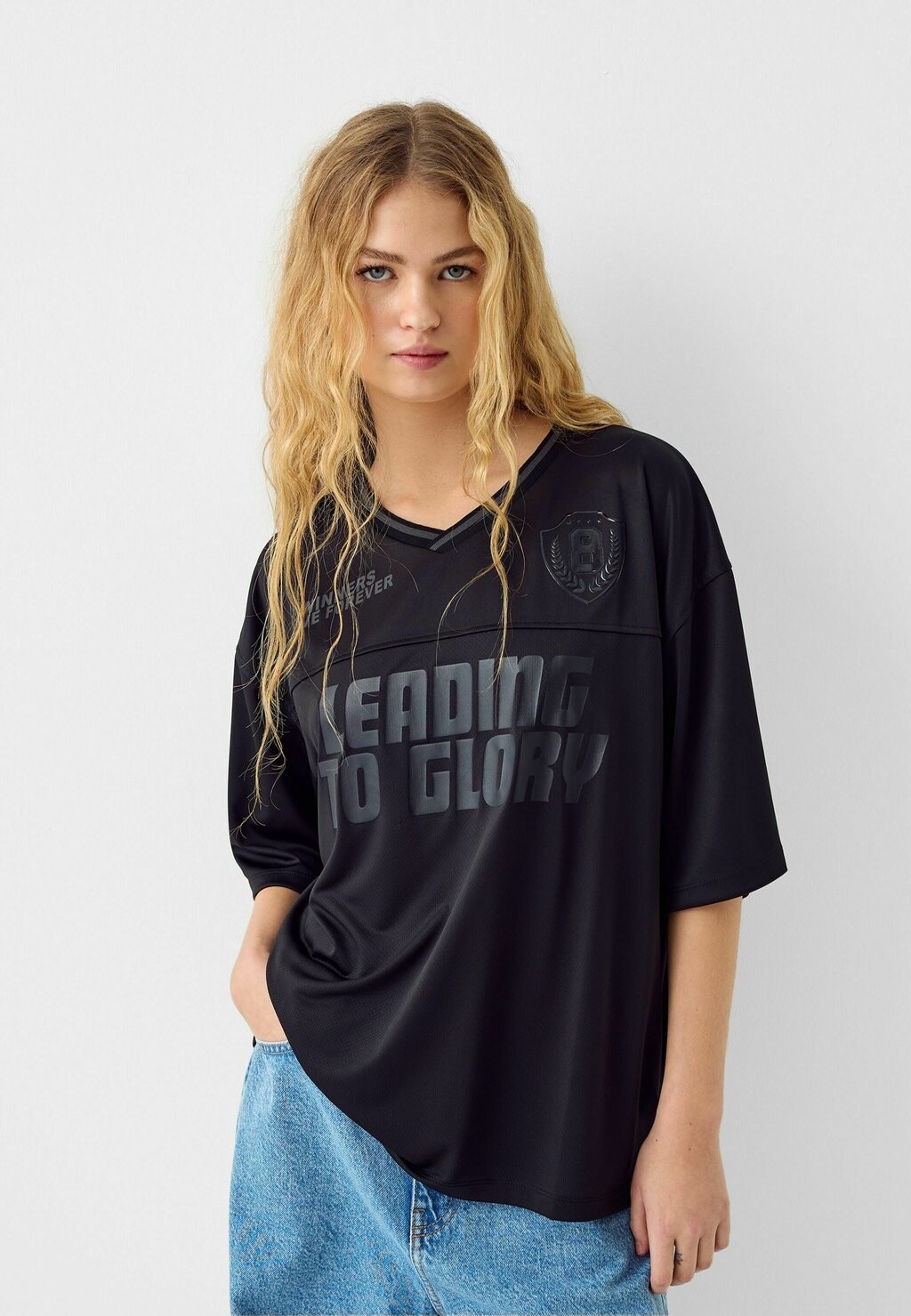 

Футболка с принтом SHORT SLEEVE FOOTBALL Bershka, цвет black