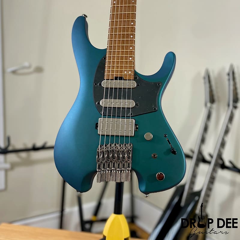 Электрогитара Ibanez Quest Standard Q547 7-String Headless Electric Guitar w/ Bag - Blue Chameleon Metallic Matte
