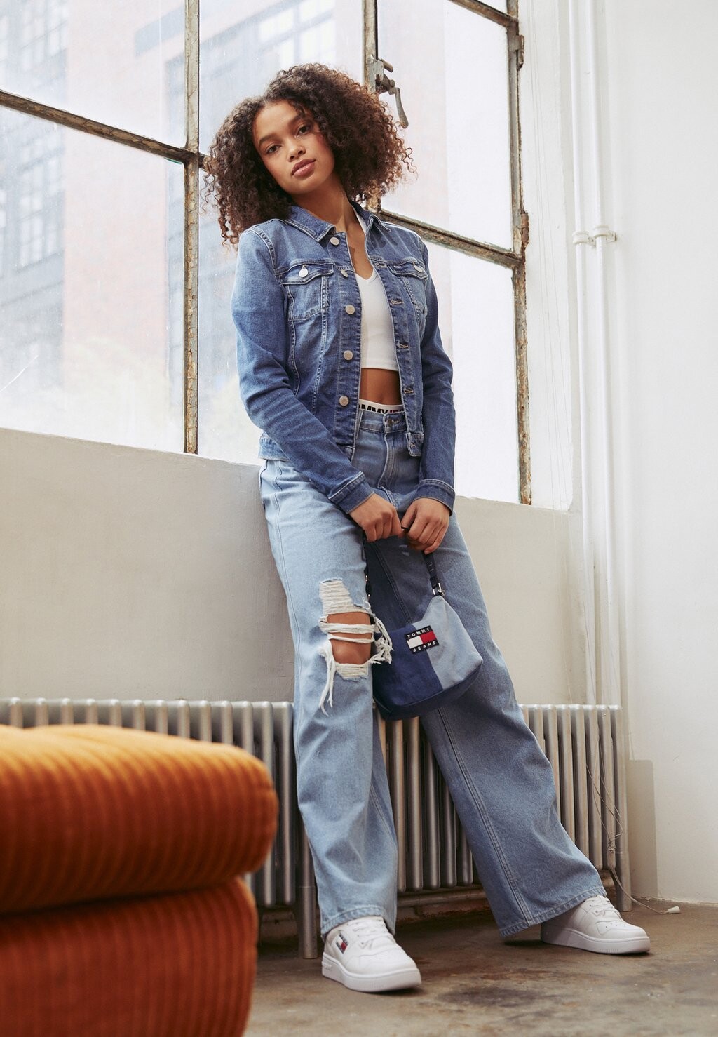 

Джинсы свободного кроя Tommy Jeans