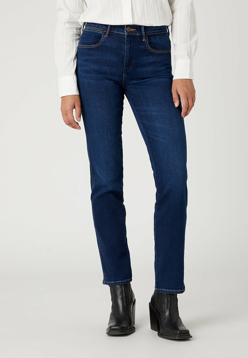 

Джинсы прямого кроя Wrangler