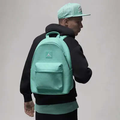 

Рюкзак Jordan Monogram Backpack (25л), цвет Emerald Rise