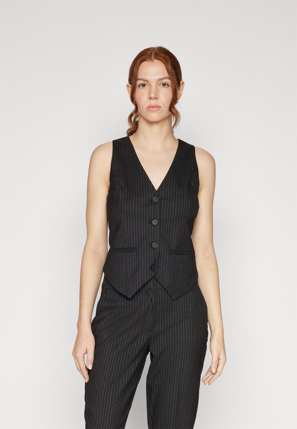 

Жилет ONLY ОНЛАЙН-ЖИЛЕТ KATNISS, цвет black stripes/lyrex pinstripe