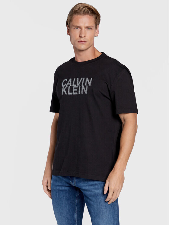 

Футболка стандартного кроя Calvin Klein, черный