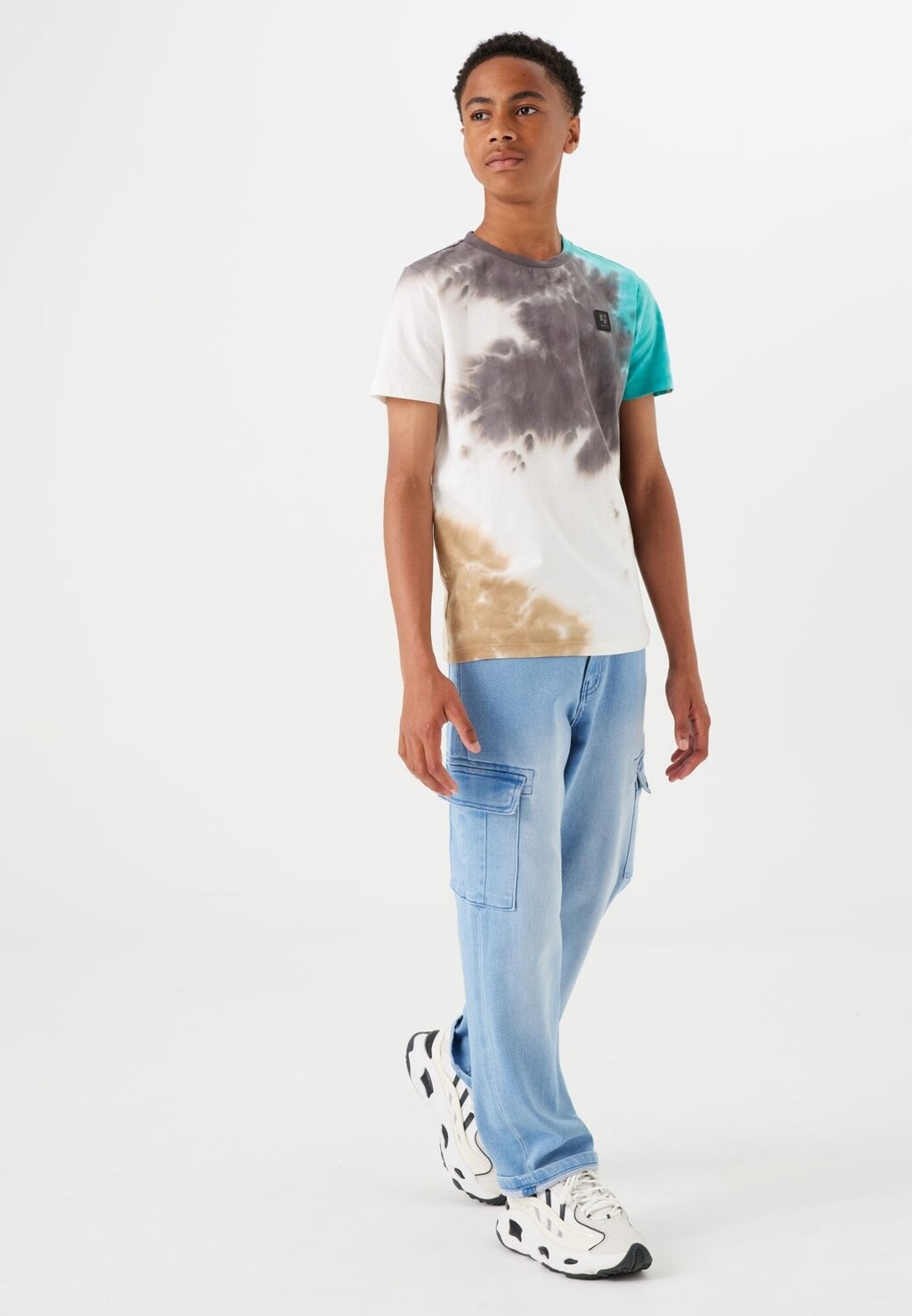 

Футболка с принтом Garcia, цвет off white