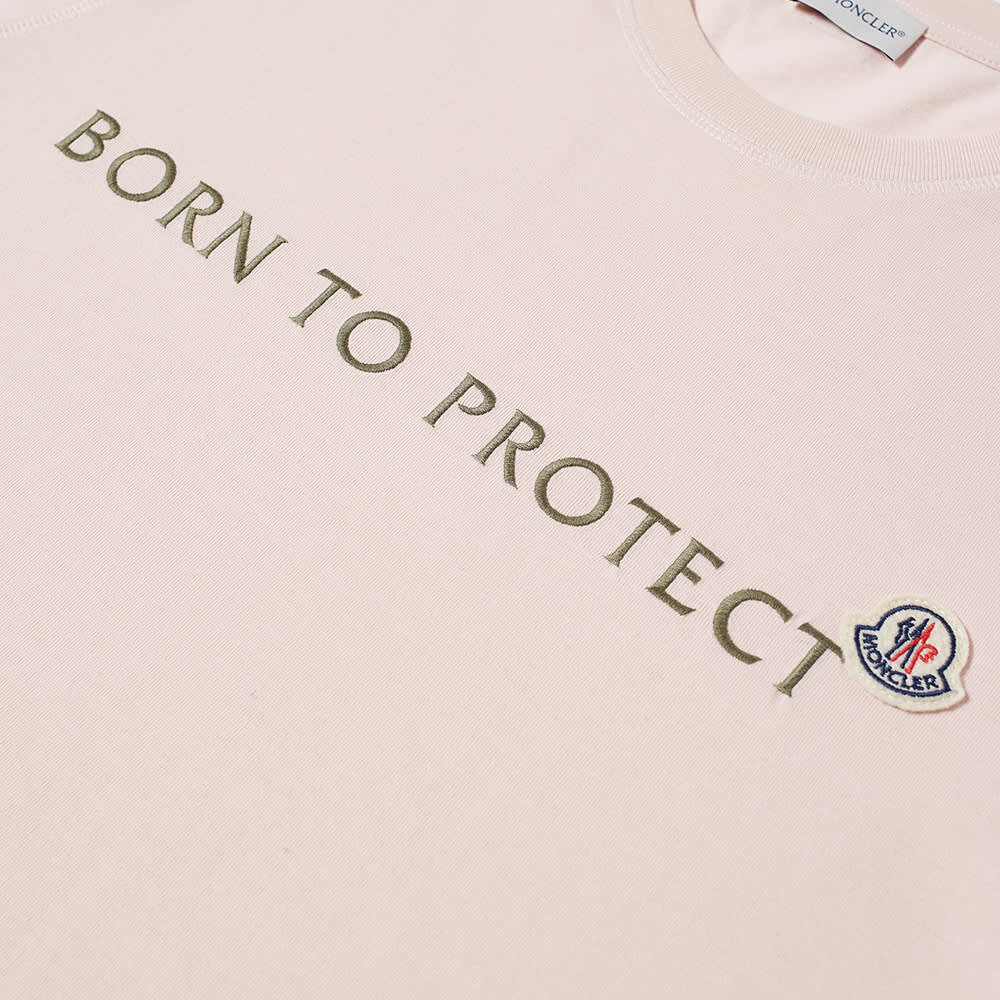 

Футболка Moncler «Рождённая защищать», розовый