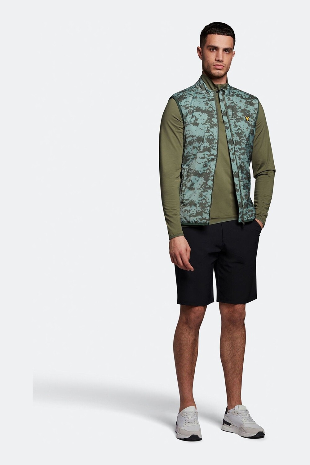 

Черные шорты для гольфа Lyle & Scott, черный