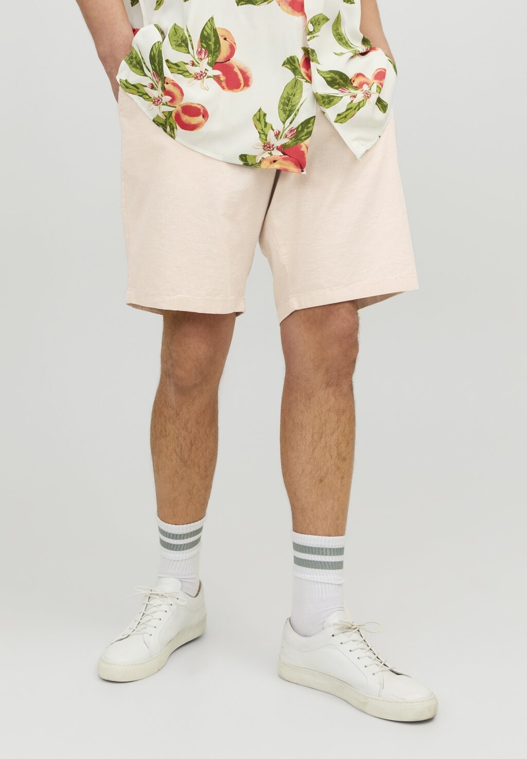 

Шорты Jack & Jones, молочный