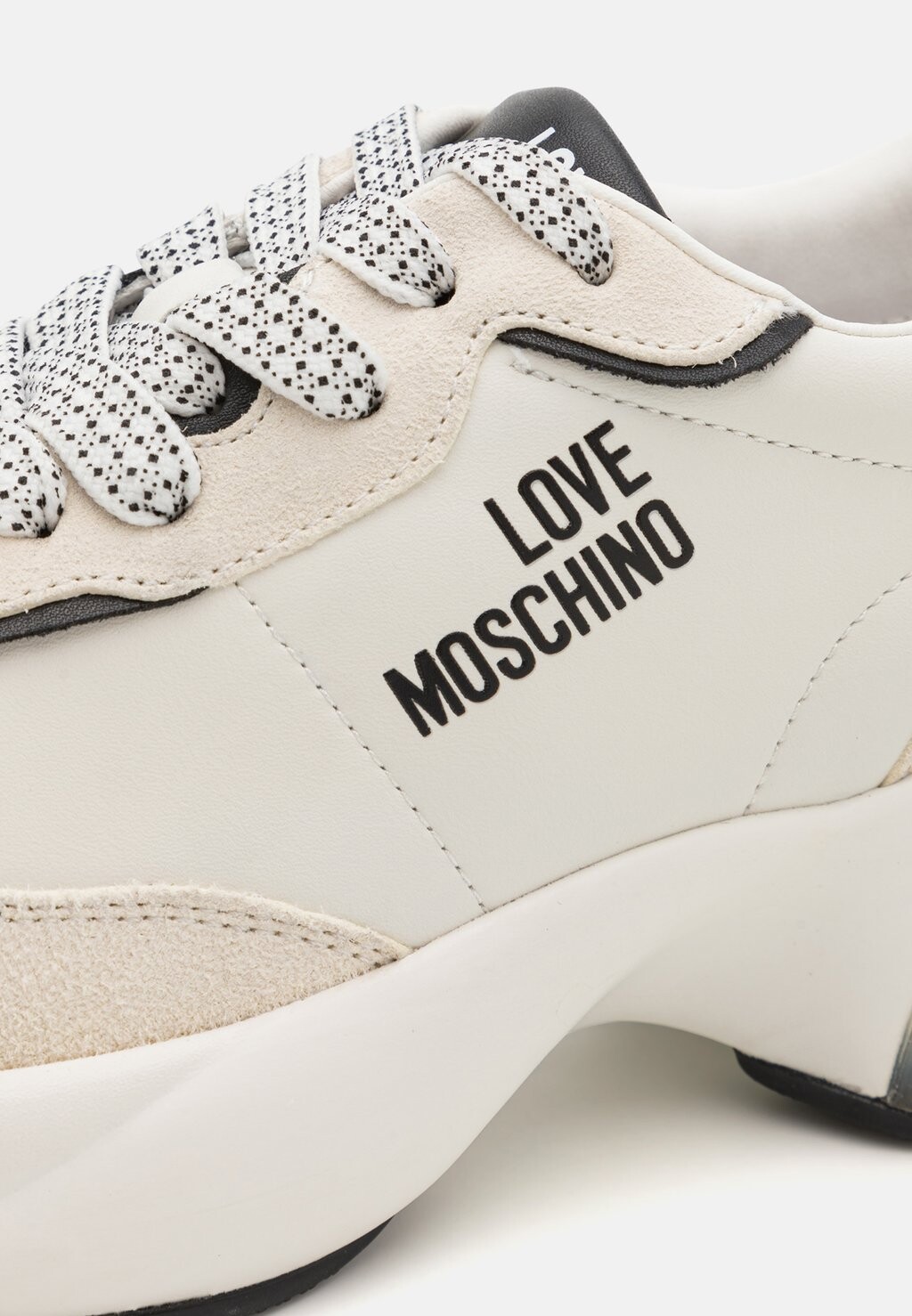 

Кроссовки на шнуровке Love Moschino, разноцветный