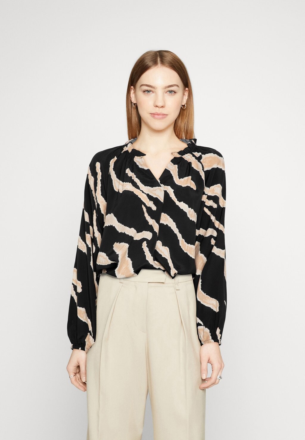 

Блузка Vero Moda