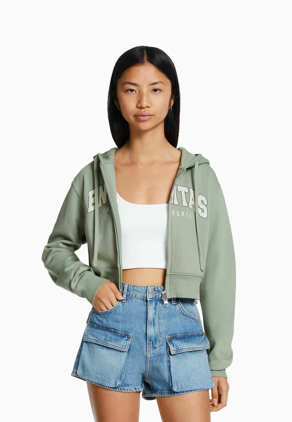 

Толстовка на молнии Bershka