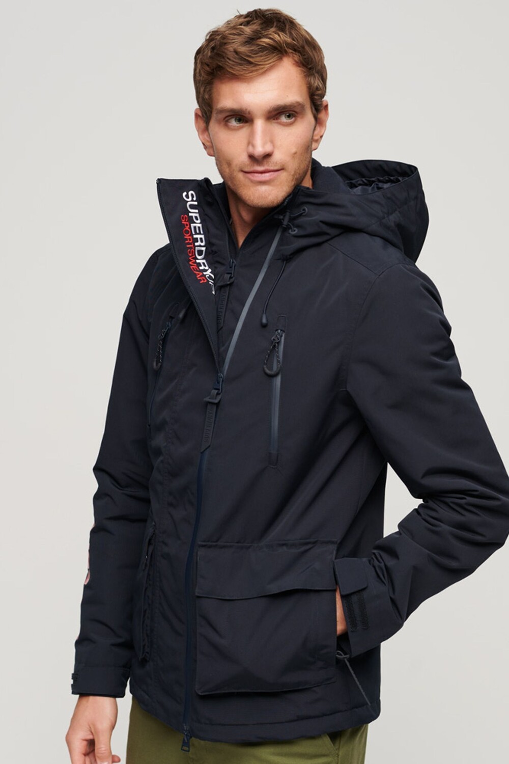 

Лучшая ветровка с капюшоном Superdry, синий