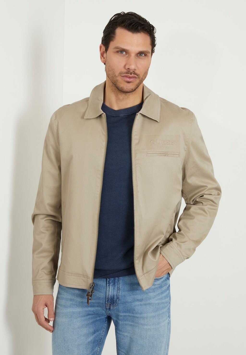 

Переходная куртка Guess, бежевый
