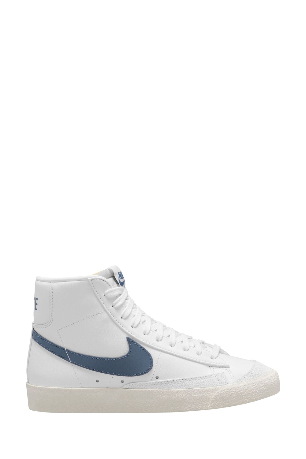 

Спортивные туфли Blazer с вырезом до щиколотки Nike, белый