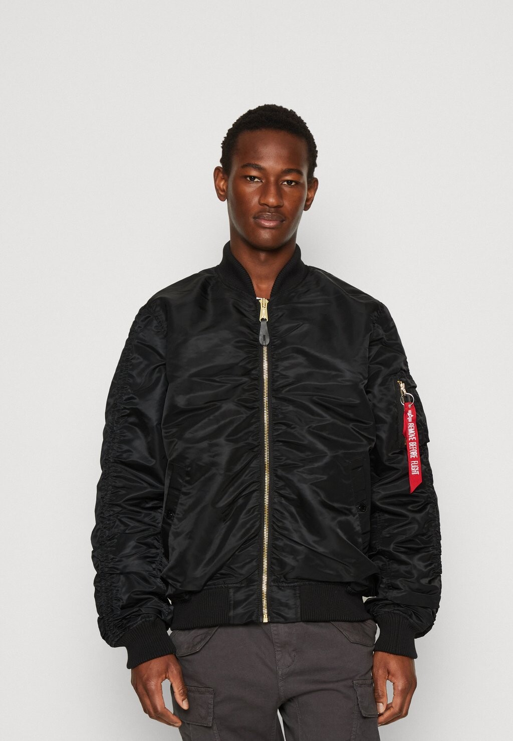 

Ветровка Alpha Industries MA-1 PUCKERED, черный