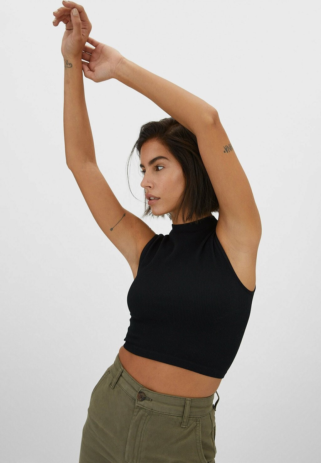 

Топ Stradivarius, черный